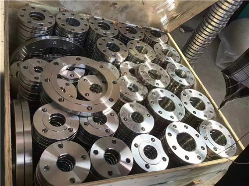 High pressure flange